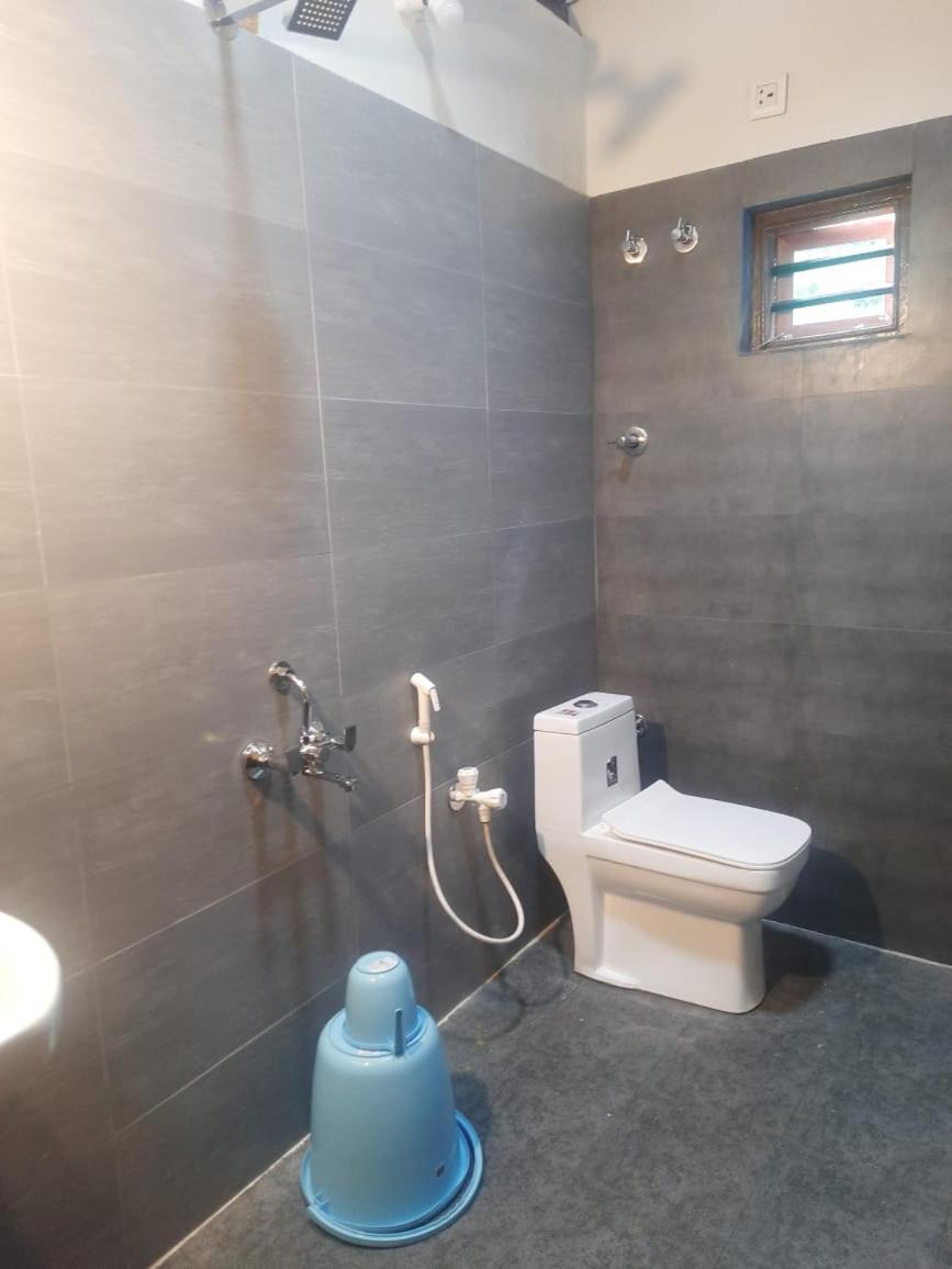Spinson Home Stay Мадикери Экстерьер фото